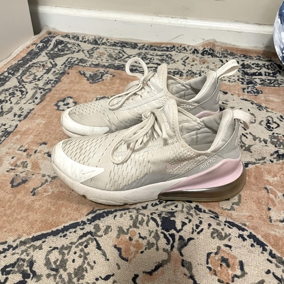 size 7.5 nike airmax 270’s pink+white - Picture 2 of 3